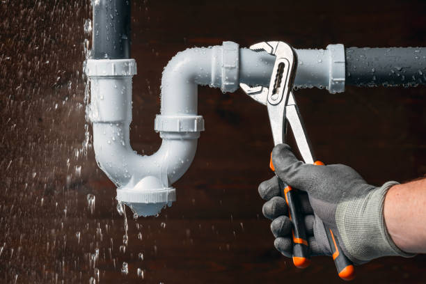 Professional Drain Cleaning technician working in Weaverville, CA